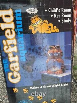 Vintage 18 Garfield the Cat Lighted Fish Tank Aquarium 2 Gallon 1978 Box