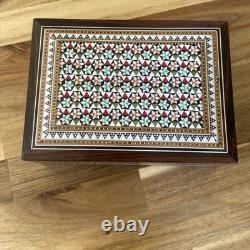 Vintage 1940s Fine Micro Mosaic Moorish Inlaid Decorative Box