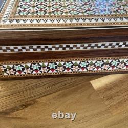 Vintage 1940s Fine Micro Mosaic Moorish Inlaid Decorative Box