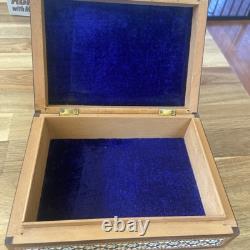Vintage 1940s Fine Micro Mosaic Moorish Inlaid Decorative Box