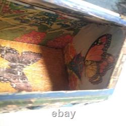 Vintage 1973 Folk Art Log Cabin Wood Box MCM Decoupage Jewelry Chest Tramp Mod