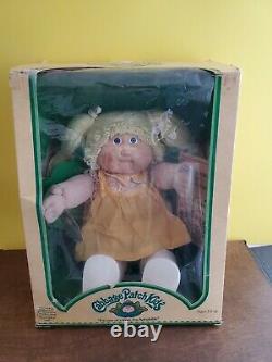 Vintage! 1978,1982 OAA Cabbage Patch Kids. Freckled Blonde Doll. Kept in her box