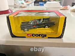 Vintage 1982 Corgi batmobile 267 unused mint in original box 1982