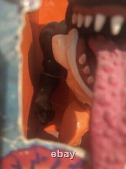 Vintage 1995 Mattel Street Sharks Moby Lick Orca Killer Whale Sealed Damage Box