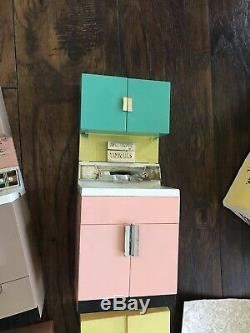 Vintage Barbie DeLuxe Reading Dream Kitchen with Original Box