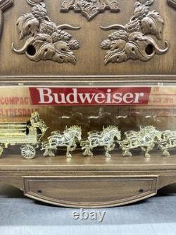 Vintage Budweiser Beer Clydesdale Spectacular Lighted Sign And Clock With Box