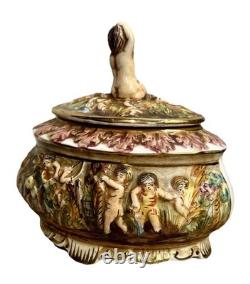 Vintage CAPODIMONTE Italy Cherubs Trinket Box