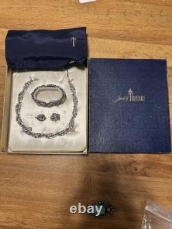 Vintage CROWN TRIFARI Parure Necklace Bracelet Earrings Rhodium Rhinestone Boxed Vintage CROWN TRIFARI Parure Necklace Bracelet Earrings Rhodium Rhinestone Boxed