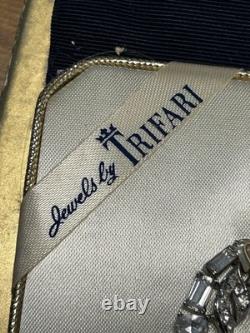 Vintage CROWN TRIFARI Parure Necklace Bracelet Earrings Rhodium Rhinestone Boxed
