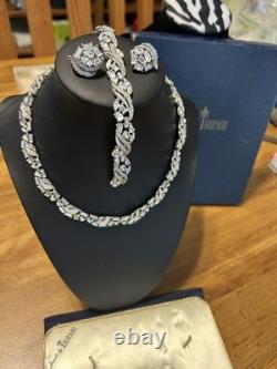 Vintage CROWN TRIFARI Parure Necklace Bracelet Earrings Rhodium Rhinestone Boxed