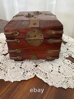 Vintage Chinese Jewelry Box
