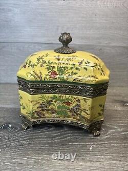 Vintage Chinese Porcelain Trinket Box Jewelry Box Brass Lined Crackled Design