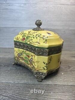 Vintage Chinese Porcelain Trinket Box Jewelry Box Brass Lined Crackled Design