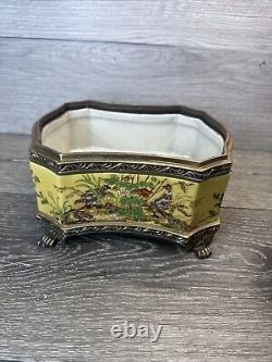 Vintage Chinese Porcelain Trinket Box Jewelry Box Brass Lined Crackled Design