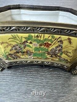 Vintage Chinese Porcelain Trinket Box Jewelry Box Brass Lined Crackled Design