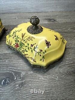 Vintage Chinese Porcelain Trinket Box Jewelry Box Brass Lined Crackled Design