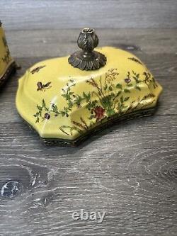 Vintage Chinese Porcelain Trinket Box Jewelry Box Brass Lined Crackled Design