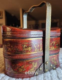 Vintage Chinese stacked lacquer box