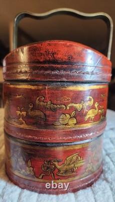 Vintage Chinese stacked lacquer box