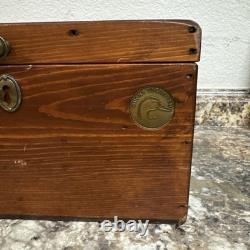 Vintage Ducks Unlimited Wooden Chest Box Lab Retriever Puppies England 12x9x7