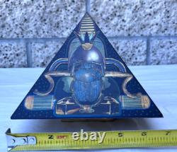Vintage Egyptian Pyramid Wood Trinket Decorative Art Box Lois Stopple 1977 Egypt