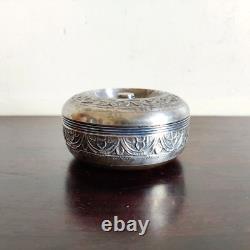 Vintage Floral Art Round Shape Silver Plated Box Decorative Collectible