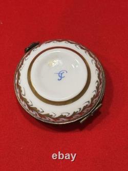 Vintage French Hand Painted Porcelain Hinged Trinket Box Je Suis Libre 2.5