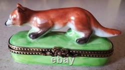 Vintage French LIMOGES Peint Main Fox on Grass Hinged Trinket Pill Box