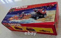 Vintage GATOR vehicle + Dusty Hayes Pilot & Kenner (1985) in Box