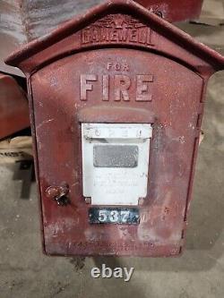 Vintage Gamewell fire alarm Box with key