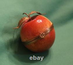 Vintage Hand-Painted Limoges Peach Trinket Box Excellent Condition