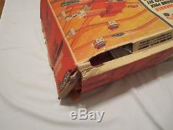 Vintage Hot Wheels Grand Prix Race Track and Stunt Set with Box Working