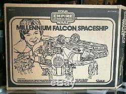 Vintage Kenner Star Wars Vintage Millenium Falcon 100% complete w box & insert