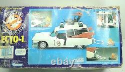 Vintage Kenner The REAL Ghostbusters 1986 Ecto-1 Vehicle Complete Box Manual