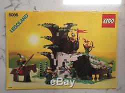 Vintage LEGO Castle 6066 Camouflaged Outpost 100% Complete with box & instructions