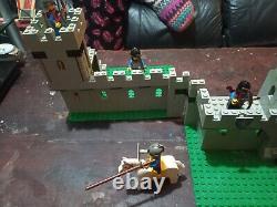 Vintage Lego King's Castle 6080 Boxed instructions Used almost complete PA420