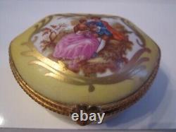 Vintage Limoges France Trinket Box Peint Main Hand Painted Scene Man/woman