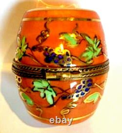 Vintage Limoges French Peint Main Porcelain Wine Barrel &4 Bottles Trinket Box