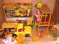 Vintage Mattel SUNSHINE FAMILY Giant lot Farm Truck Dolls Animals Box Big Jim