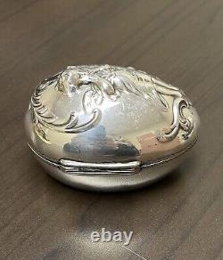 Vintage Meriden Silver Plate Co. Cherub Angel Egg Shaped Trinket Box