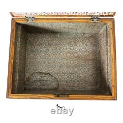 Vintage Mid-Century Floral Foilwork Glass Jewelry Trinket Box