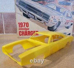 Vintage OPEN BOX! MPC 1970 Dodge Charger R-T Kit 1/25 Scale 1970 Annual Issue