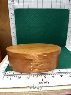 Vintage OVAL SHAKER PANTRY / STORAGE BOX 3 Fingers Signed Bob Brennan 7by4