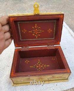 Vintage Old Handmade Jungle Hunting View Bone Fitted Wooden Jewelry Box J98