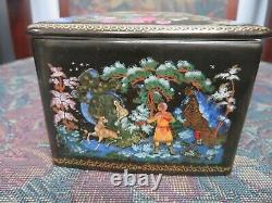 Vintage Palech Porcelain Trinket box, Russian Art of stunning detail / Pristine