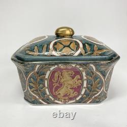 Vintage Porcelain Lion Trinket Jewelry Box 70s China Heraldic Style RARE #127