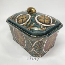 Vintage Porcelain Lion Trinket Jewelry Box 70s China Heraldic Style RARE #127