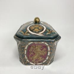 Vintage Porcelain Lion Trinket Jewelry Box 70s China Heraldic Style RARE #127