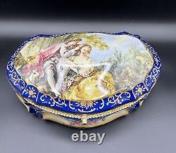 Vintage Porcelain Trinket Box Hand-Painted, Large, Andrea By Sadek Japan 11 L