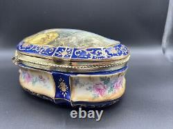 Vintage Porcelain Trinket Box Hand-Painted, Large, Andrea By Sadek Japan 11 L